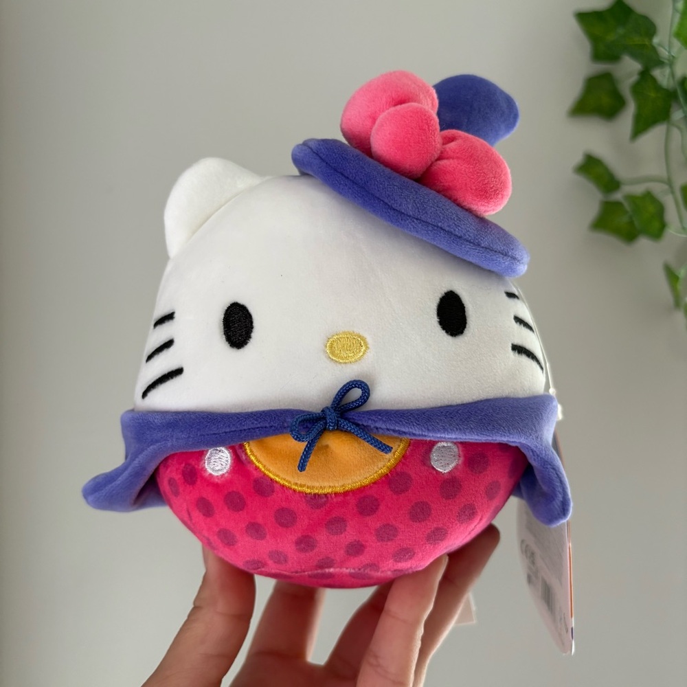 Hello Kitty Witch 5” Halloween Sanrio Squishmallows 2025